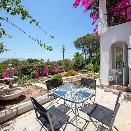 Cozy Villa With Sauna And Backyard In Bodrum *
